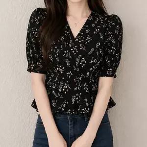 [페이릿][페이릿] 로델리 플라워 슬림핏 잔꽃 프릴 블라우스