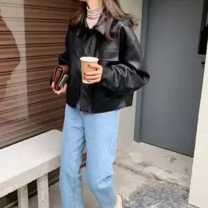 [하프클럽/셀럽하우스]2컬러 여성 간절기 아방한 오버핏 레더자켓 카라점퍼