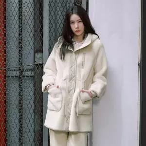 더엣지 최초가 179,800원 퍼 하프 코트