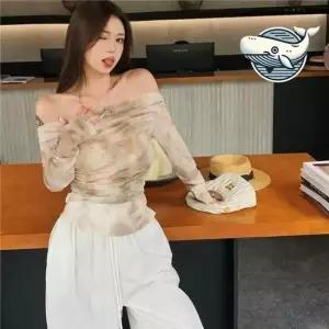여유로운 망사 오프숄더 티셔츠 소프트 물감 페스티벌코디 망사티셔츠 오프숄더티