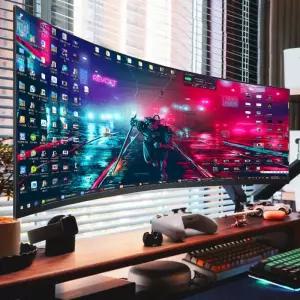 32인치 와이드 고화질 곡선 스크린 게이밍 모니터 유튜버 대형 4K 디스플레이