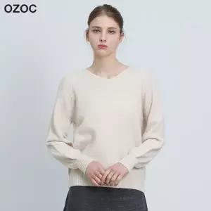 [오조크(OZOC)] 브이넥 볼륨소매 풀오버 (택가격 58000원)