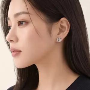 토리버치 MILLER STUD EARRING 26222-022) 밀러 로고 스터드 이어링)