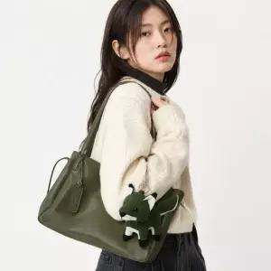 메종키츠네 FOX BAG CHARM MM06906WW0107-P391) 여우 백 참)