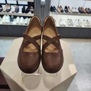 엘칸토 HC10 쿠션업경량컴포트화브라운 여성염소가죽컴포트크로스슈즈3,5cm