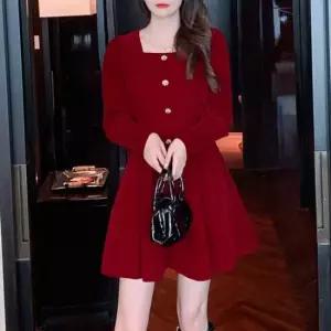 결혼식원피스 스퀘어넥 벨벳 원피스 어깨셔링 플레어 스커트라인
