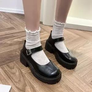 캐주얼 여성 통굽 펌프스 구두 하객룩 신발 기본정장