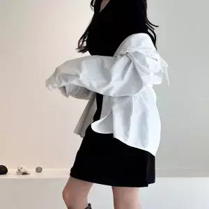 [하프클럽/셀럽하우스]캐주얼 여성 깔끔한 루즈핏 긴팔 카라 와이셔츠 남방