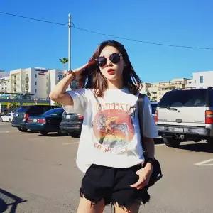 [하프클럽/셀럽하우스]여자 블랙진 핫팬츠 밑단 칼구제 디스 청바지 데님팬츠 여름 데님청바지