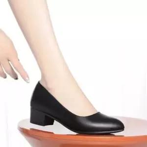 정장용 신발 검정 구두 굽낮은 펌프스 발 편안한 착용