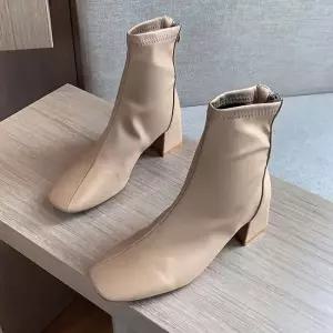 여자 백지퍼 스퀘어 모던 삭스부츠 앵클부츠 6cm 여자구두