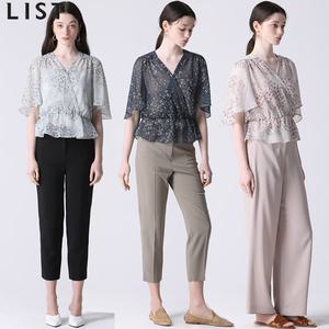 [리스트(LIST)] 바람여신 페플럼 브이넥 블라우스 (택가격 128000원)