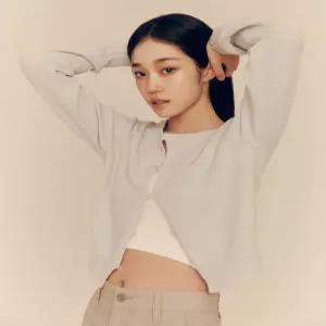 리 LE2402CD62SB 데일리룩 기본템 우먼 썸머 부클 가디건 스카이 블루 3836785