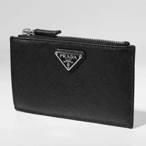 프라다 PRADA 25FW 사피아노 가죽 지퍼 카드지갑 2MC086 QHH F0002)