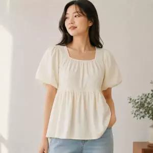 [JJ지고트](광주신세계)백리본 스퀘어넥 프릴 블라우스 GS6N0BL621