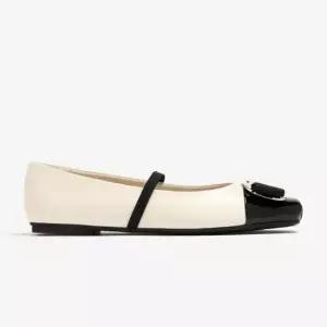 페라가모 MUST IT_SALVATORE FERRAGAMO 26SS 뉴 바라 플레이트 바이컬러 발레 플랫 01J183 777437