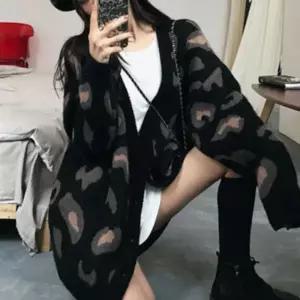 여성 간절기 긴팔 호피 재규어 니트 가디건 3컬러 남성 여자 롱가디건 검정 브이넥 봄니트 트위드자켓 남자