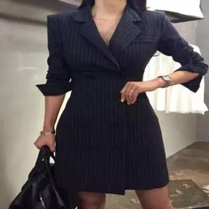 여성 오피스룩 슬림 브이넥 페미닌 원피스 카라원피스