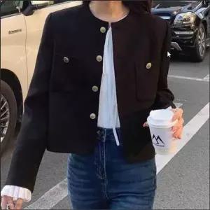 [하프클럽/셀럽하우스]금장단추 여자 하객룩 세미크롭 숏자켓 노카라 봄가을 아우터