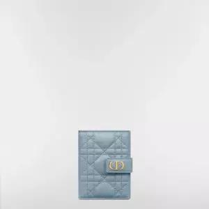디올 MUST IT_Dior Caro Dandelion 카드 지갑 클라우드 블루 서플 까나쥬 송아지 가죽