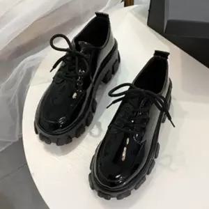 여학생 스키니 바지 코디 슈즈 키높이 옥스퍼드 로퍼 여자데일리슈즈