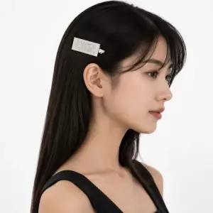 메종마르지엘라 SS26 여성 넘버릭 헤어클립 SM6TW0014 P8860 951