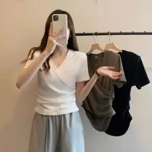 [라일리여성의류] Rly 여성 3컬러 랩 브이넥 심플 여름 여리핏 반팔티