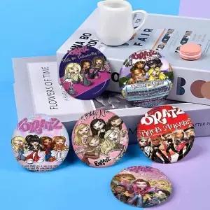 Bratz Doll 클래식 브로치 귀여운 재킷 청바지 핀 선물 액세서리