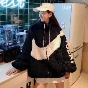 양털재질 집업 투데이 자수 집업 점퍼 겨울 방한 보온 뽀글이점퍼 (WFG1VU0)