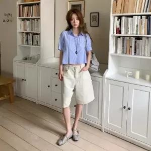 여자 꾸안꾸 체형커버 스트라이프 백 플리츠 롤업 반팔 블라우스