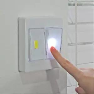 현관 서랍장 창고 LED 스위치 벽면등 실내벽등 벽조명 벽전등 옷장 신발장