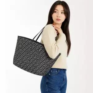 펜디 롤 라지 자카드 쇼퍼 백 8BH425 AUT4 F1UJ5)