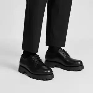 디올 Dior Explorer III 더비 슈즈 3DE400ZXJ 900)