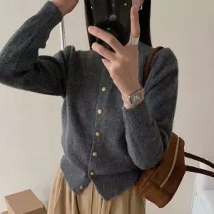 골드단추 부클 가디건 여리여리 가을 아우터 라운드넥니트볼레로 오버핏 숏가디건 교복 아가일 여자 할머니