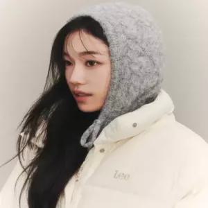 리 LEE 착장 니트 후드 집업 가디건 그레이