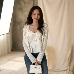 여성 모던 페미닌 리본 꼬임 슬리브리스 블라우스 여름용