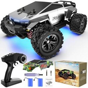 고속 RC 차량 1:18 리모컨 40KMH 2.4GHz 트럭 4WD 충전식 배터리 2개가 장착된 방수 몬스터 8세 이상 소년 성인을 위한 생일 선물