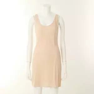 [하프클럽/비너스]기본 런닝 슬립 여성 속치마 원피스잠옷 부드럽고 쾌적한 착용감 중간길이