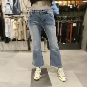 [버커루] 여성) 부츠컷 ML톤 데님팬츠 (B245DP750P-2)