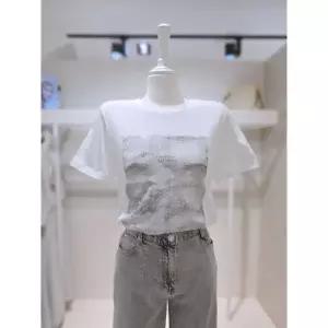 품절임박 더 아이잗 [26 S/S] 감성 프린팅 라운드넥 코튼 티셔츠 741 S6M0TS 741 2708529