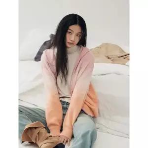 [ZOOC](타임스퀘어점패션관)그라데이션 니트 후드 집업 Z254KSL708