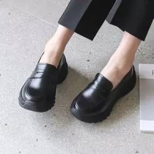 루빈 여성케주얼화 슬립온 키높이 쿠션단화 정장신발