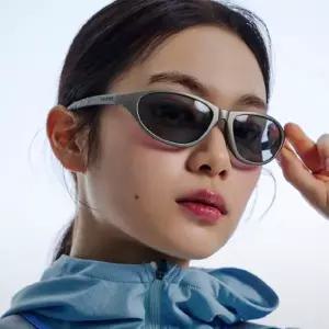 몽벨 아웃도어 안경 라이트그레이 렌즈 캠핑 러닝 고글 [국내배송]