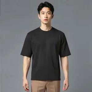 [롯데백화점]지이크 SS 쾌적하고 시원한 쿨소재 블랙스트링 반팔티 8024 DHSIEG