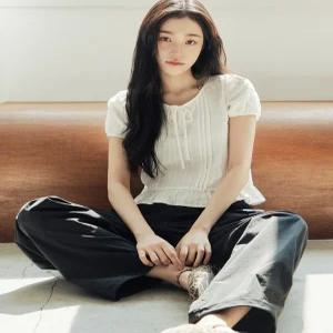 리 LE2502SS66WH 남녀공용셔츠 봄셔츠 우먼 셔링 반팔 블라우스 화이트 4916710