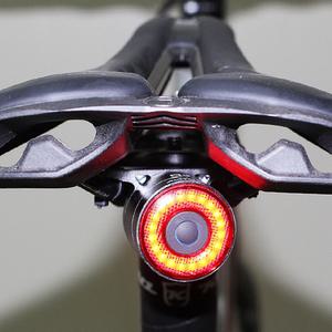 스마트 스마트 USB 충전식 방수 자전거 후미등 LED