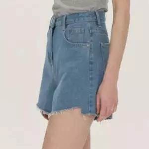 여성 하이웨스트 컷팅 데님 반바지 핫팬츠 청바지