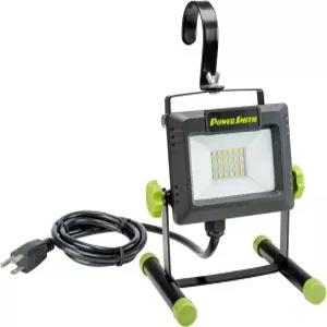 PowerSmith PWLS020H 금속 스탠드와 밀봉된 전원 스위치가 있는 2000 루멘 휴대용 LED 작업등