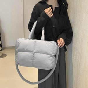 여성 패딩 백 크로스 숄더 데일리 캐주얼 가방 그레이 여자 숄더백 겨울 데일리백 대학생