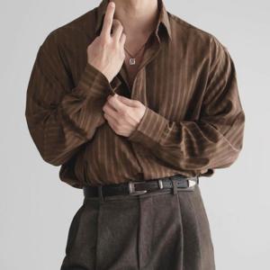 남성 새틴 스트라이프 긴팔셔츠 브라운 루즈핏 광택셔츠